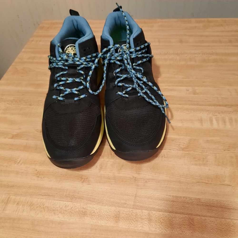 Mens timberland size 9 m/m sneakers solarwave low black w/lime